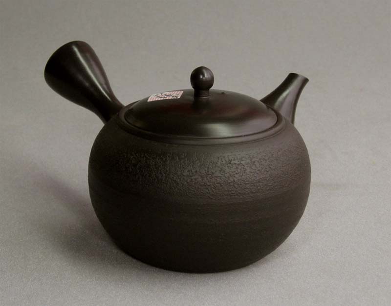 Tokoname Teapot, Ka816 by Gyokko